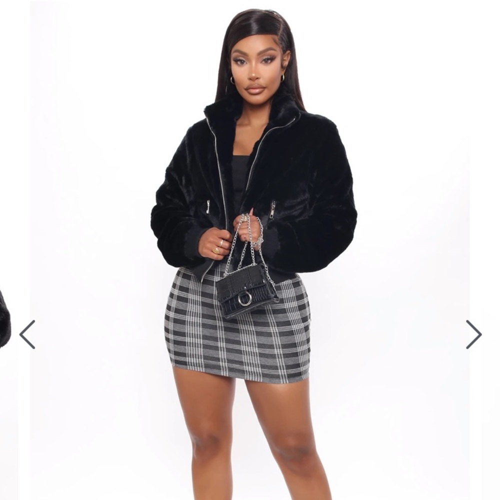 Brand new fashion Nova  black faux fur jacket size S
